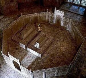 momtaj tomb inside the mahal. However india insights does not confirm the image.