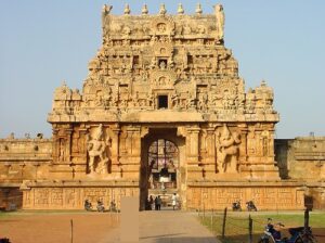 Another image of dvarapalas.