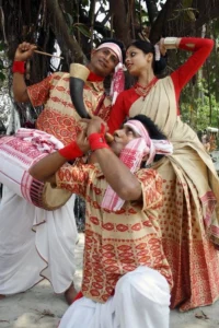 Dance performance in rongali bihu